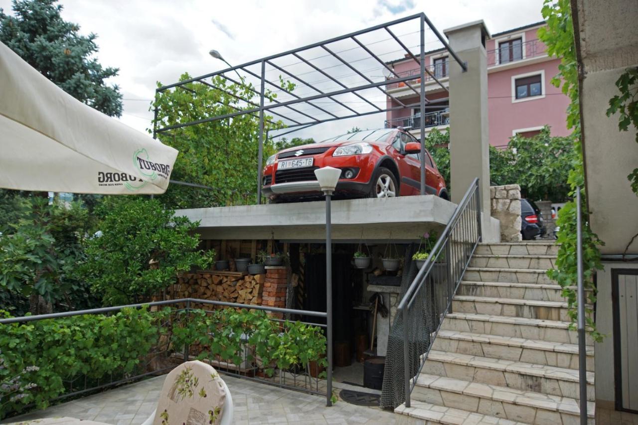 Apartment Bokula *